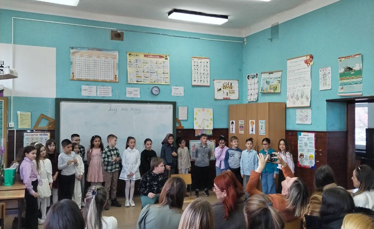 Дечја представа „Наше маме су хероји“